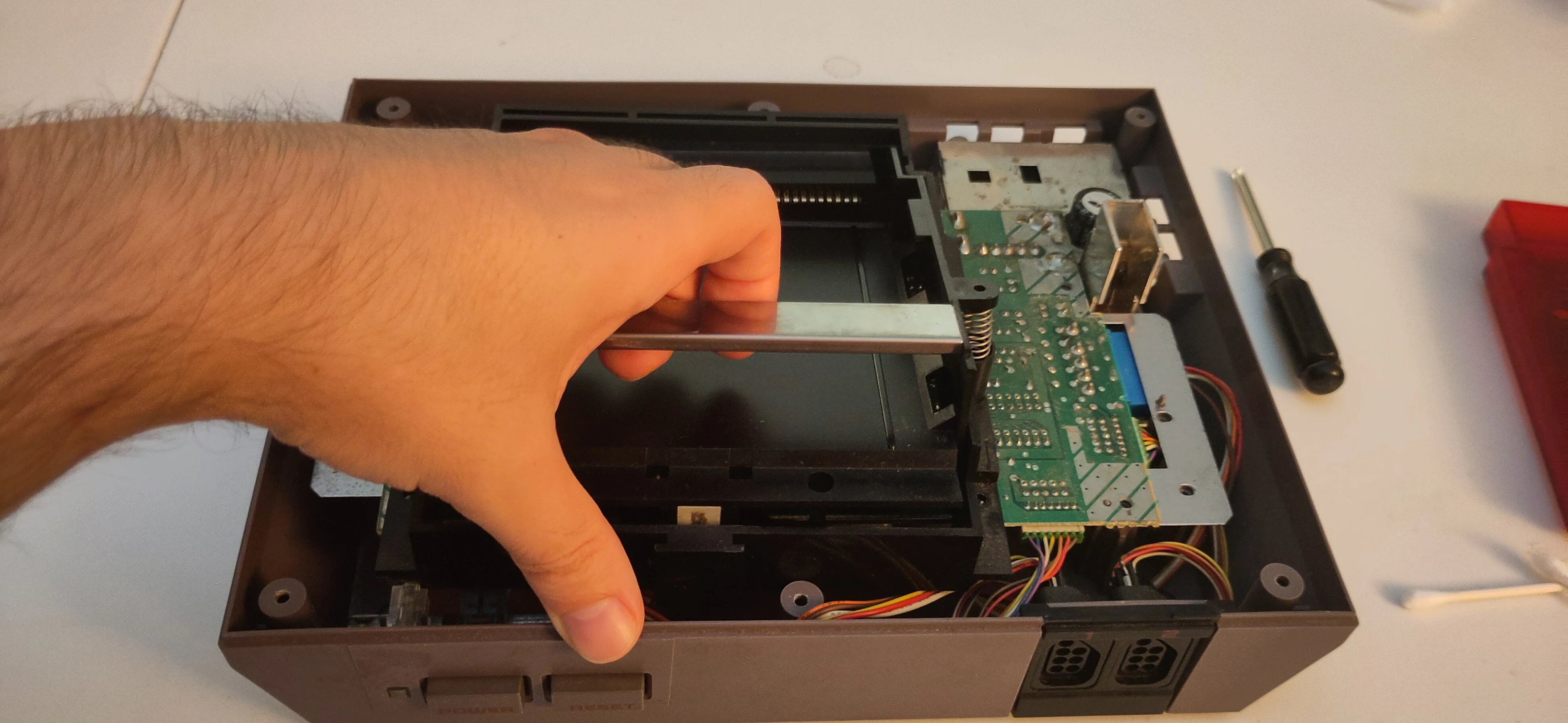 Grasp drawer
