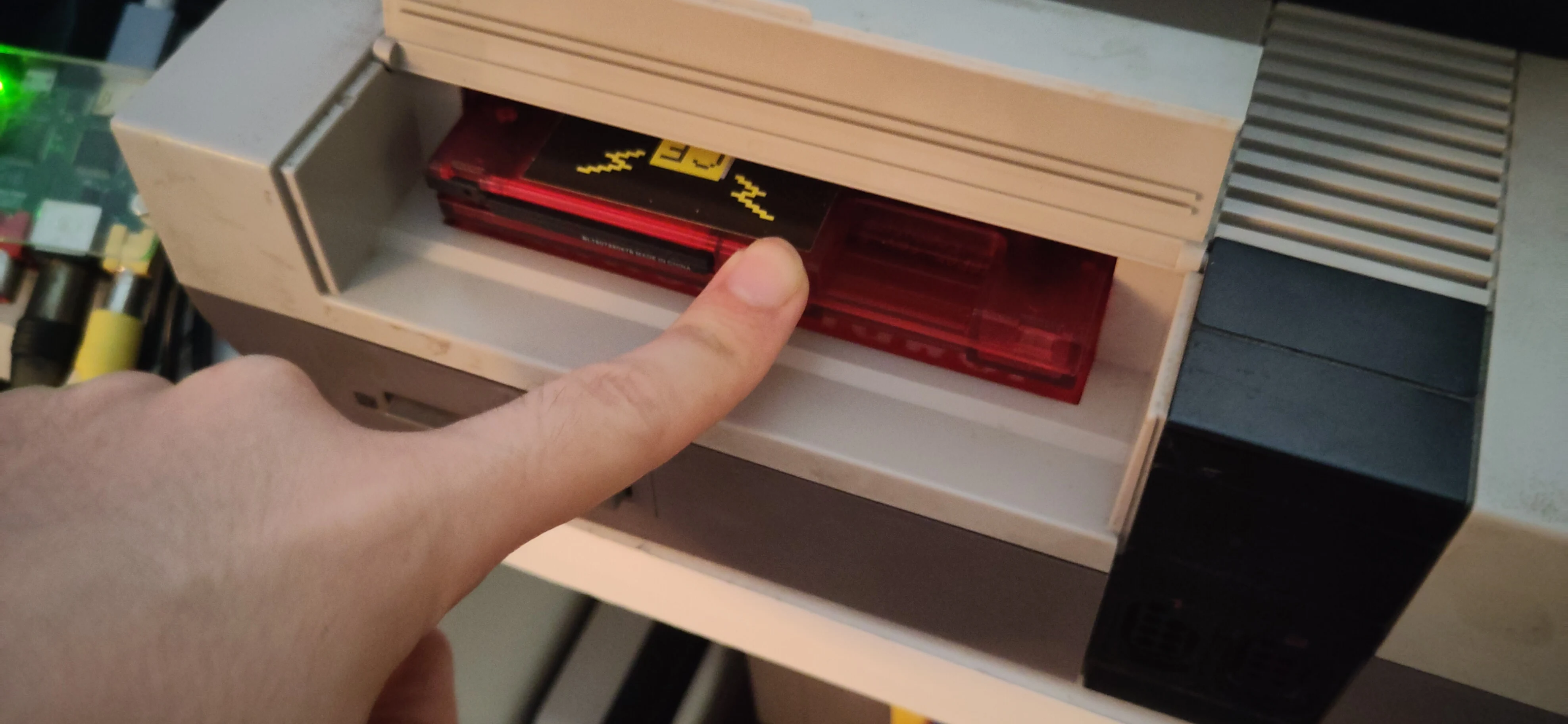 Push cartridge